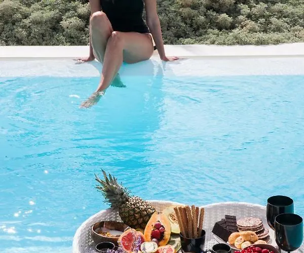 Ξενοδοχείο με διαμερίσματα Nimbus Eden