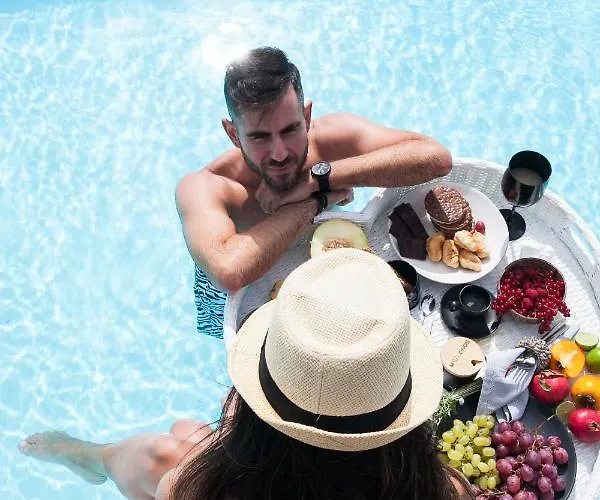 Bo By Mykonos Rocks מלון דירות 4*