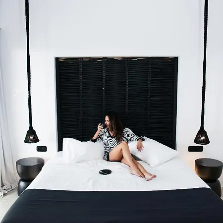 Bo By Mykonos Rocks Апарт-отель Аграри