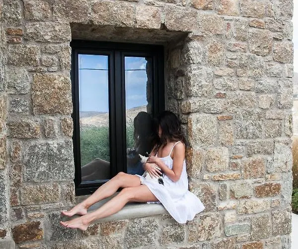 Bo By Mykonos Rocks 4* 阿格拉瑞